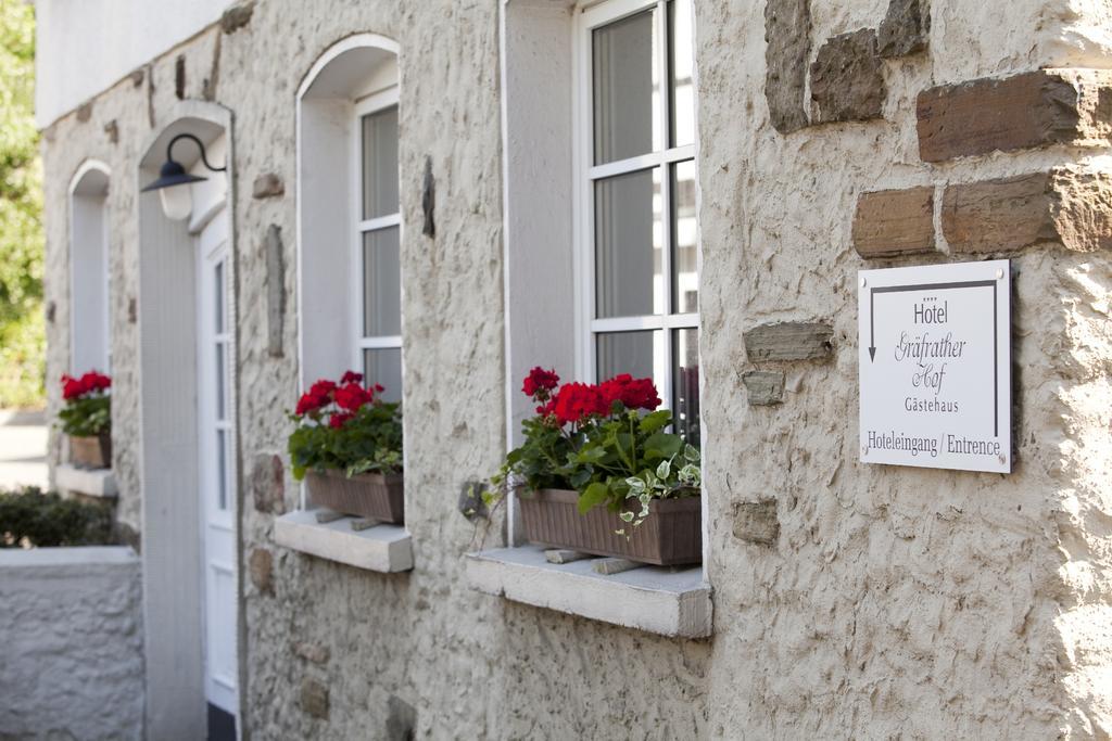 Hotel Graefrather Hof Solingen Exterior foto